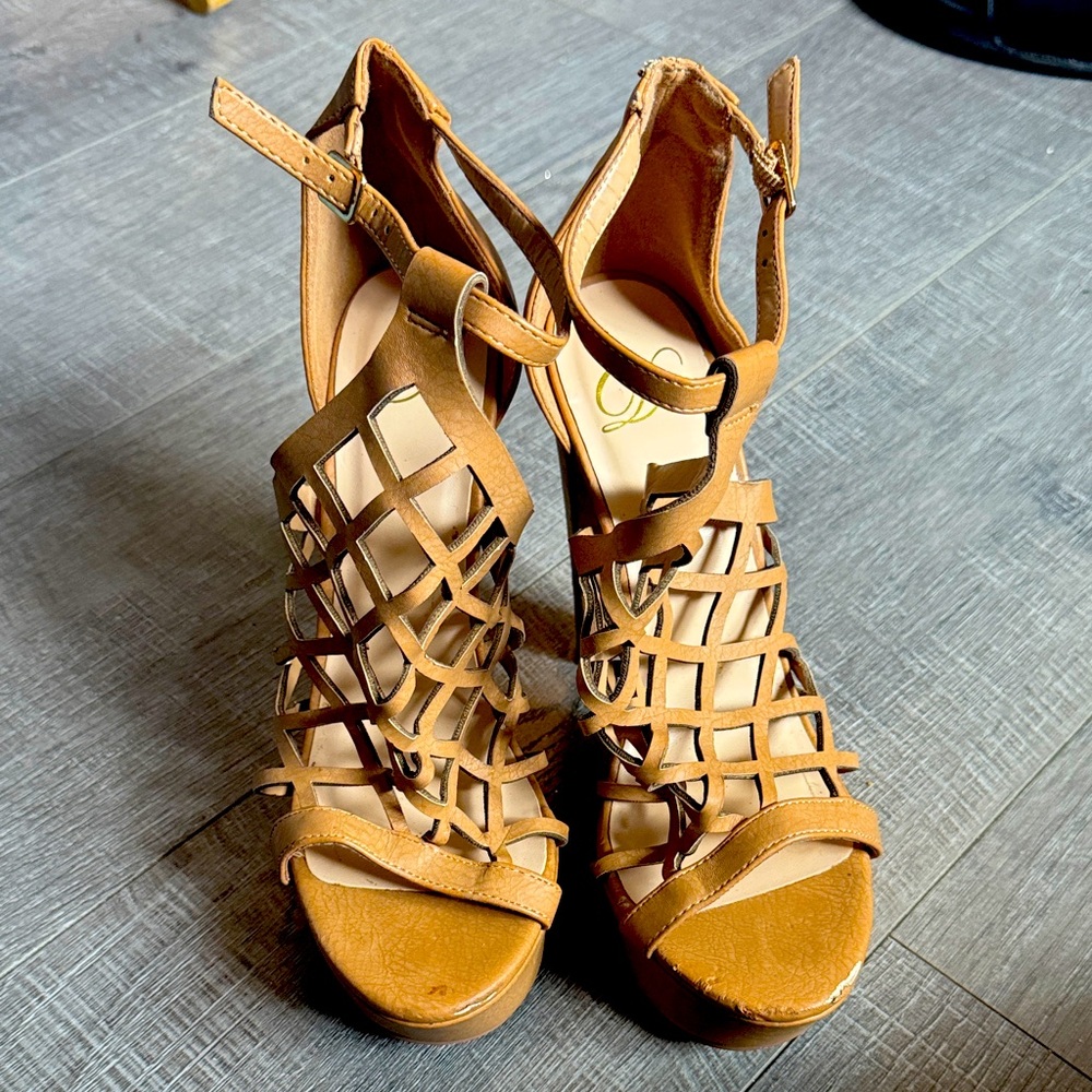 Elegant Tan Strappy Heels